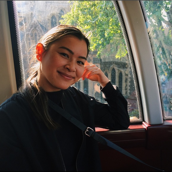 Meet your Posher 🇨🇦 Sya - Picture 1 of 1